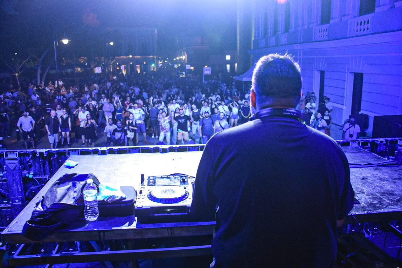 fa5d87bd-f9a6-4e12-bfa9-9ba060c303cf