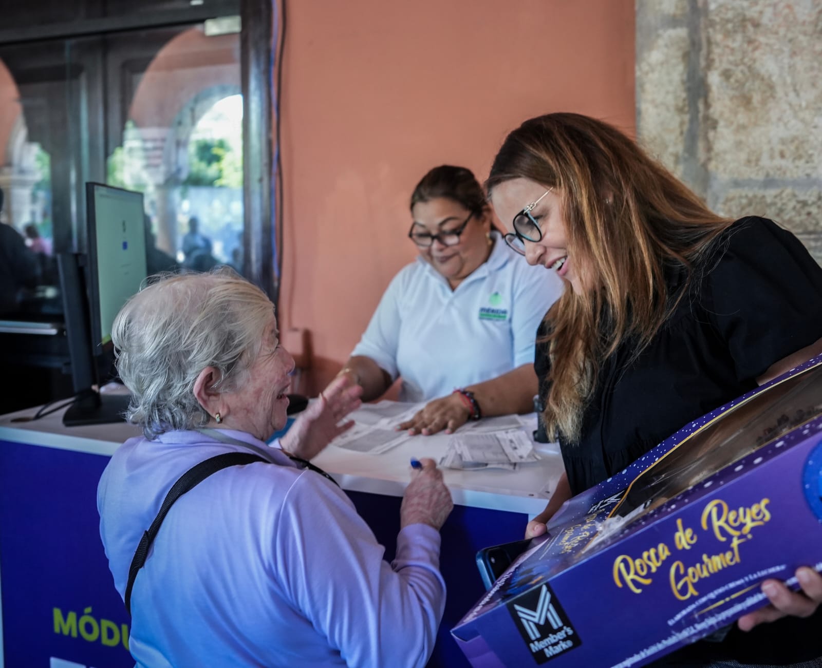 963303a4-2ff0-401a-9f33-5c5d5d8494f1