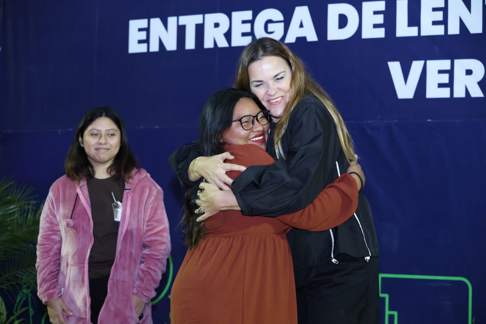 44df6231-0047-44d3-bfad-39f8df943654